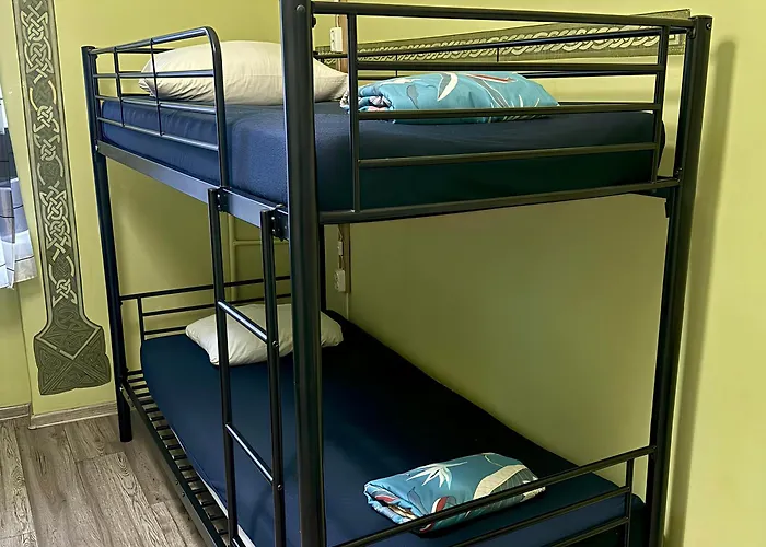 Hostel Oliwka - Metro Świętokrzyska Warszawa